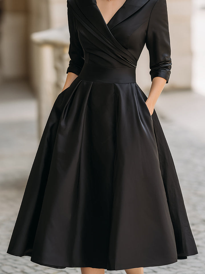 Petula | Vestido midi de satén de inspiración vintage con cuello drapeado